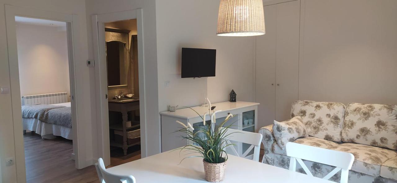 Apartamentos Antonia Cuzcurrita-Río Tirón Екстериор снимка